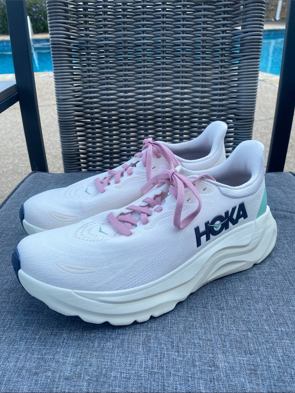 HOKA Arahi 8, Women 9B